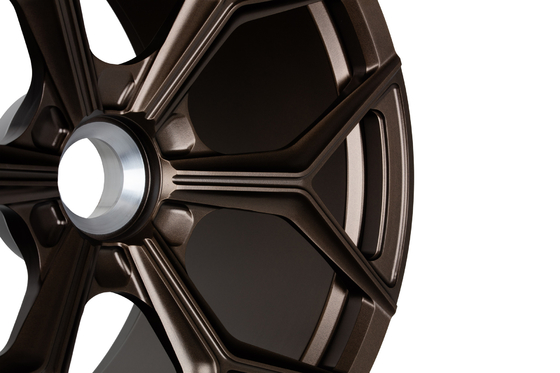 Los rayos Monoblock de CenterLock Y forjaron las ruedas para Lamborghini Aventador SVJ