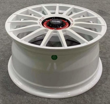 La onza Superturismo que competía con Evoluzione WRC Monoblock forjó las ruedas