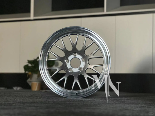 Ruedas de competición con llantas APEX ML 10 hechas a medida para BMW E92 M3