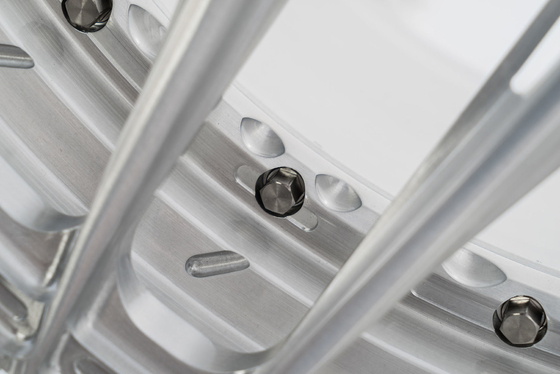 6061-T6 cepilló el diseño cóncavo de plata rueda la configuración 2PC