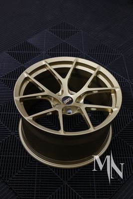 BBS FI R Ruedas forjadas en oro